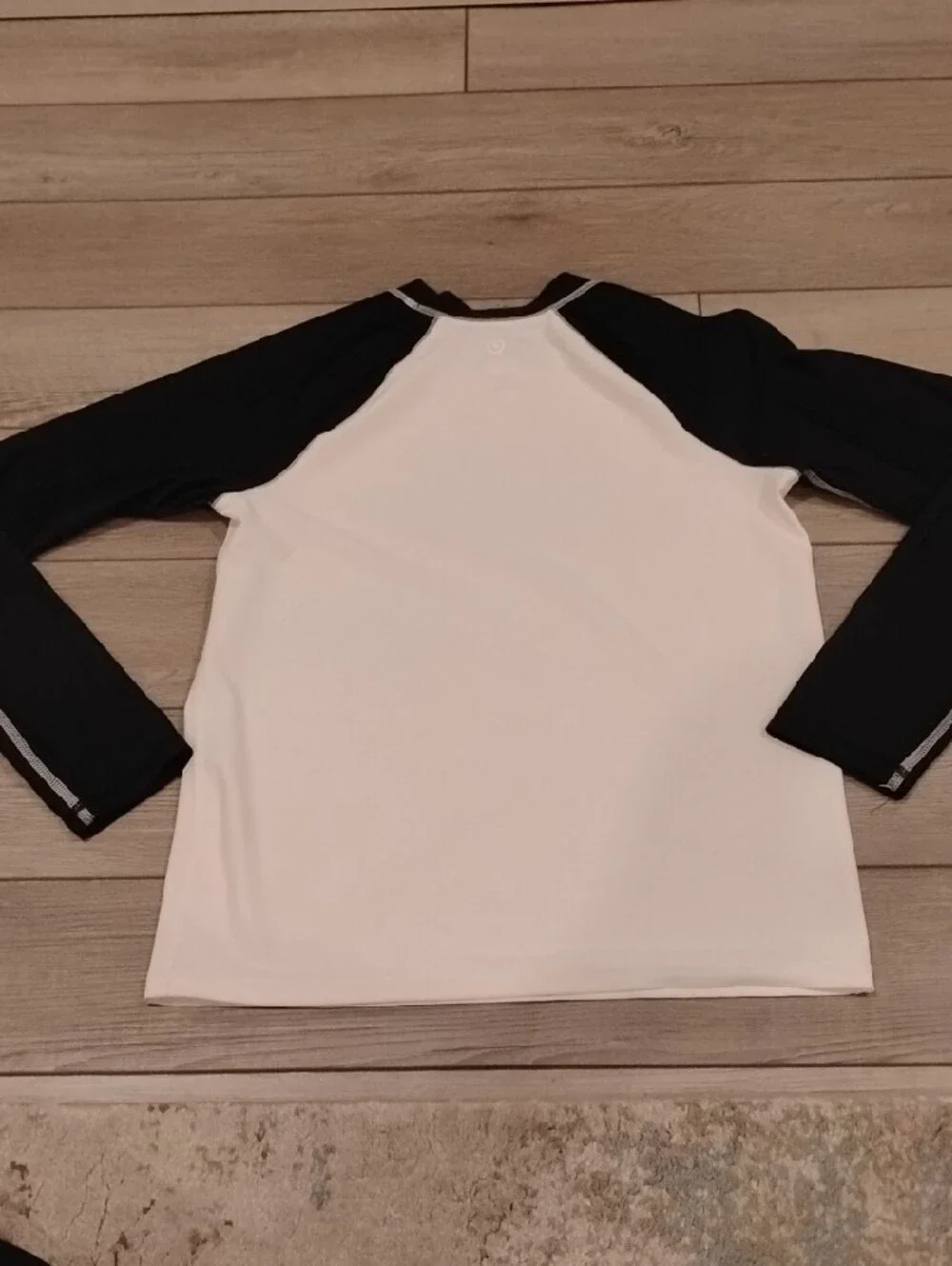 Hunter Kids White and Black Long-Sleeve Rashguard with Red Logo